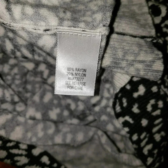 Apt.9  L‎ short sleeve black & white top - Picture 4 of 5